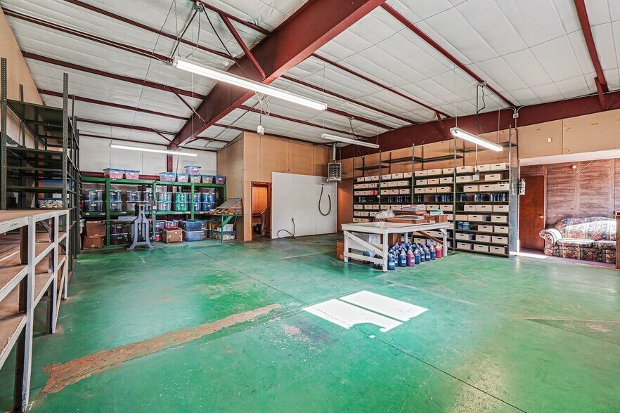 More Photos Of 827 Bowen St, Longmont Industrial For Sale