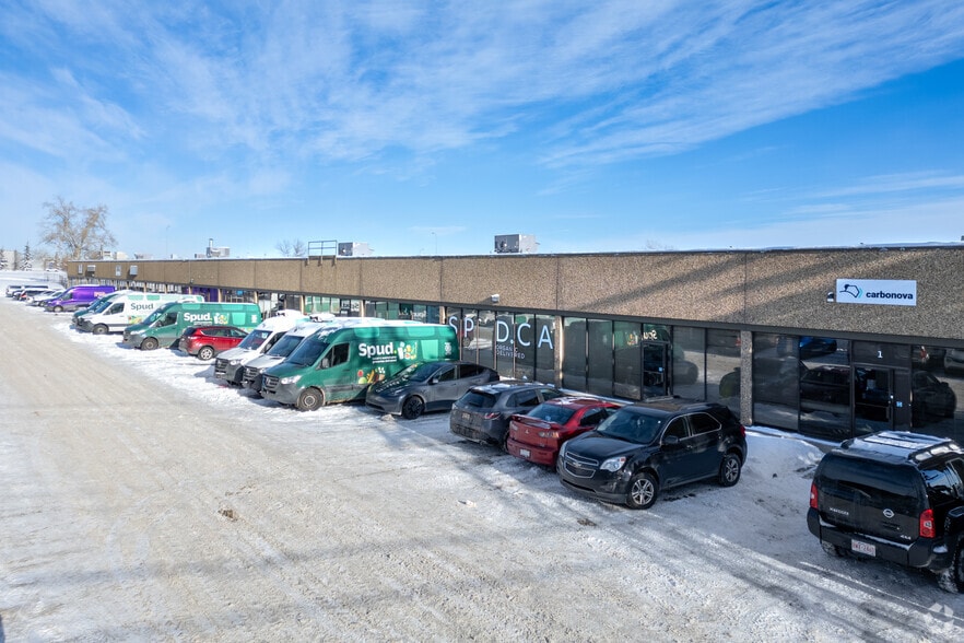 Primary Photo Of 3360 14th Ave NE, Calgary Warehouse For Lease