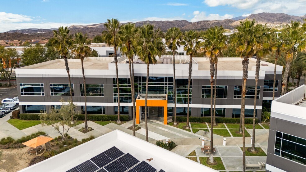 More Photos Of 25391 Commercentre Dr, Lake Forest Office For Sale