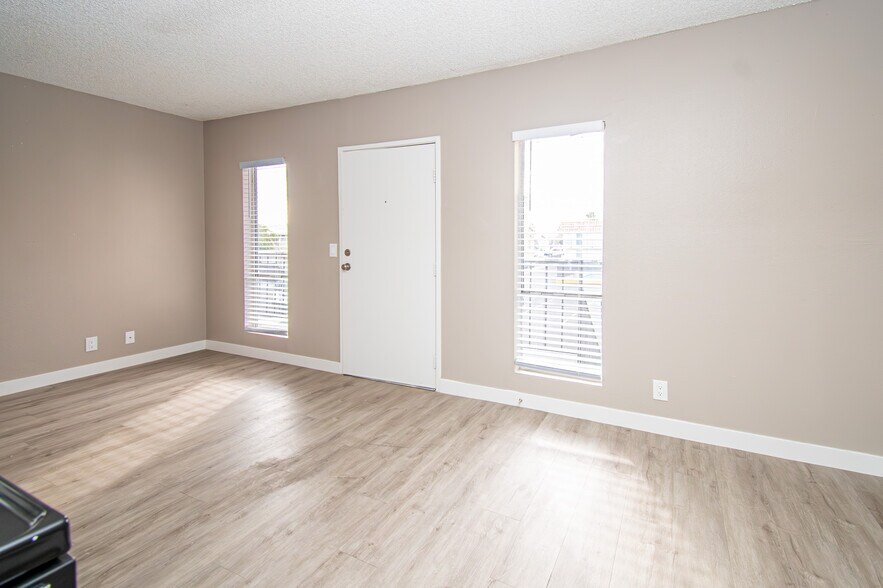 More Photos Of 301 S Orland St, Las Vegas Apartments For Sale