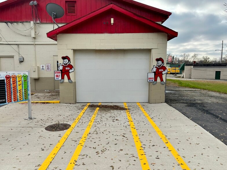 815 E Main St, Danville, IL 61832 Carwash For Sale