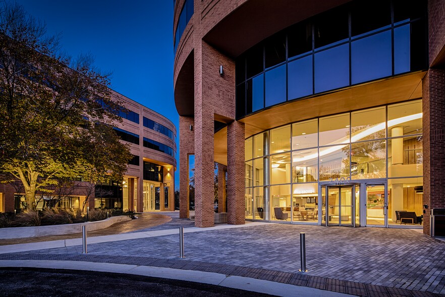 More Photos Of 2400 Research Blvd, Rockville Office For Lease
