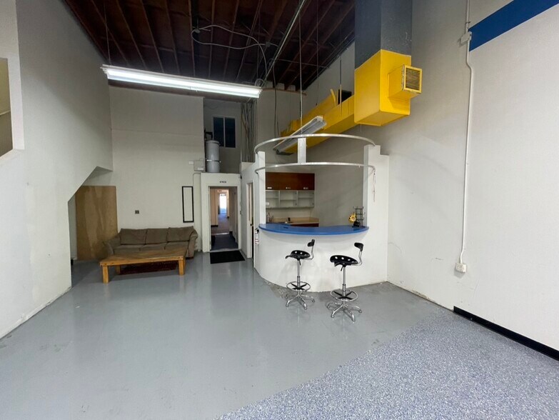 More Photos Of 1450-1496 Oddstad Dr, Redwood City Warehouse For Lease