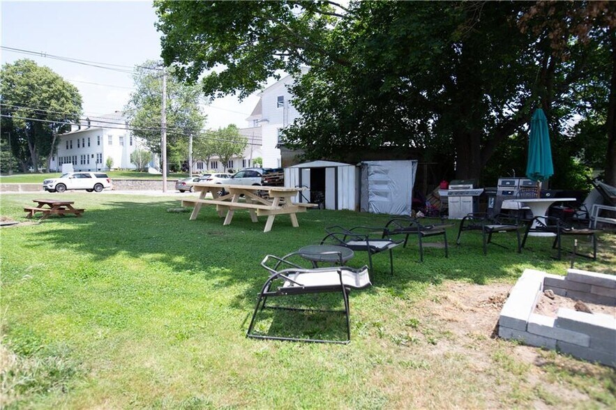 More Photos Of 466 Washington St, Coventry Apartments For Sale