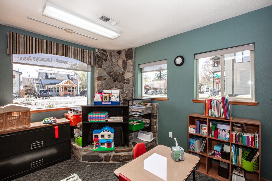 More Photos Of 724 Pine St, Sandpoint Office Residential For Sale