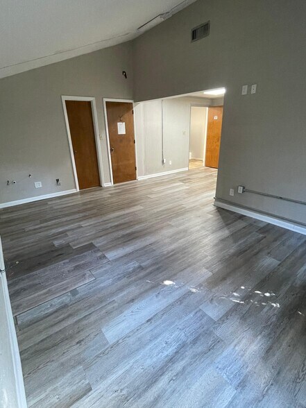 More Photos Of 3069 Amwiler Rd, Atlanta Medical For Lease