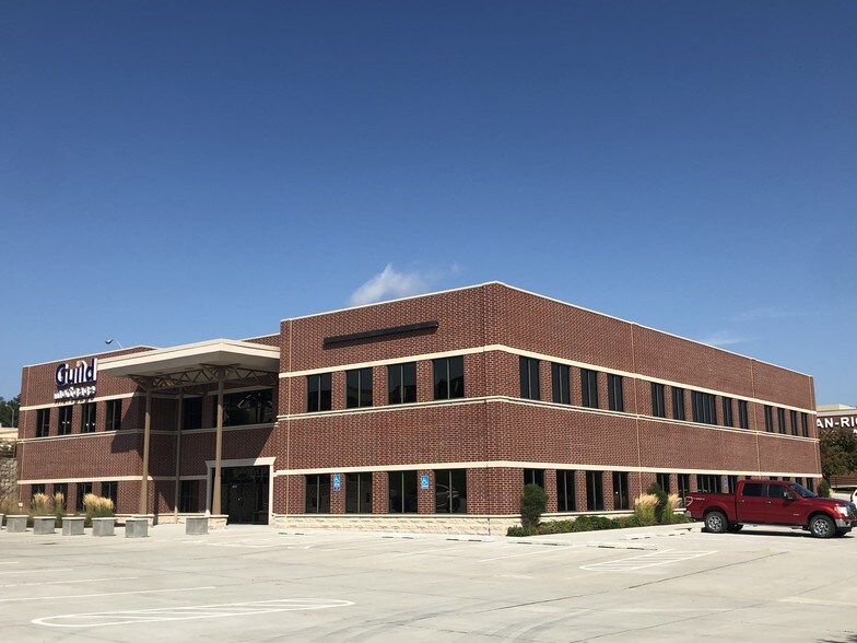 More Photos Of 2637 S 158th Plz, Omaha Office For Lease