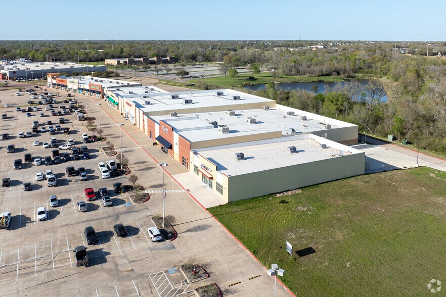 More Photos Of 3163 Wildflower dr, Bryan General Retail For Sale