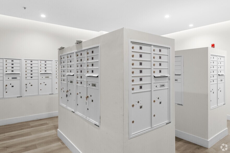 More Photos Of 8175 NW 107th Ave, Doral Apartments For Lease