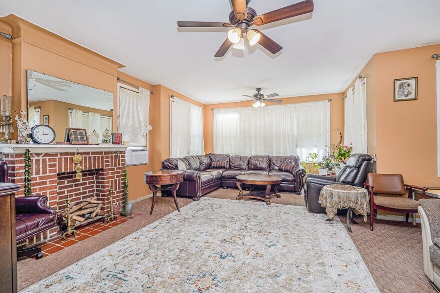 More Photos Of 237 Bay Ridge Pky, Brooklyn Apartments For Sale