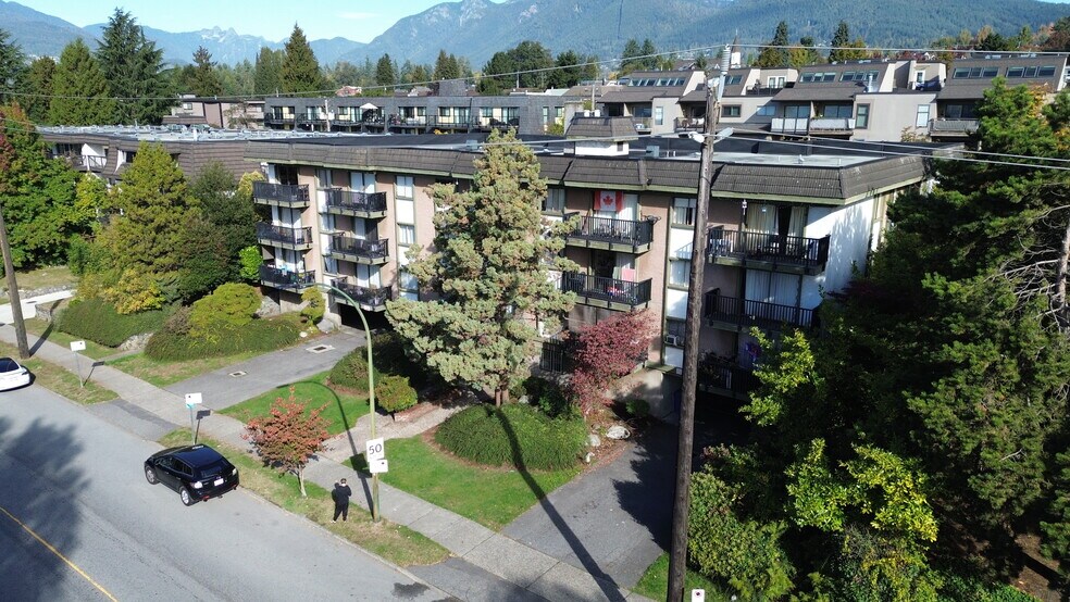 Primary Photo Of 254 3rd St W, North Vancouver Apartments For Sale