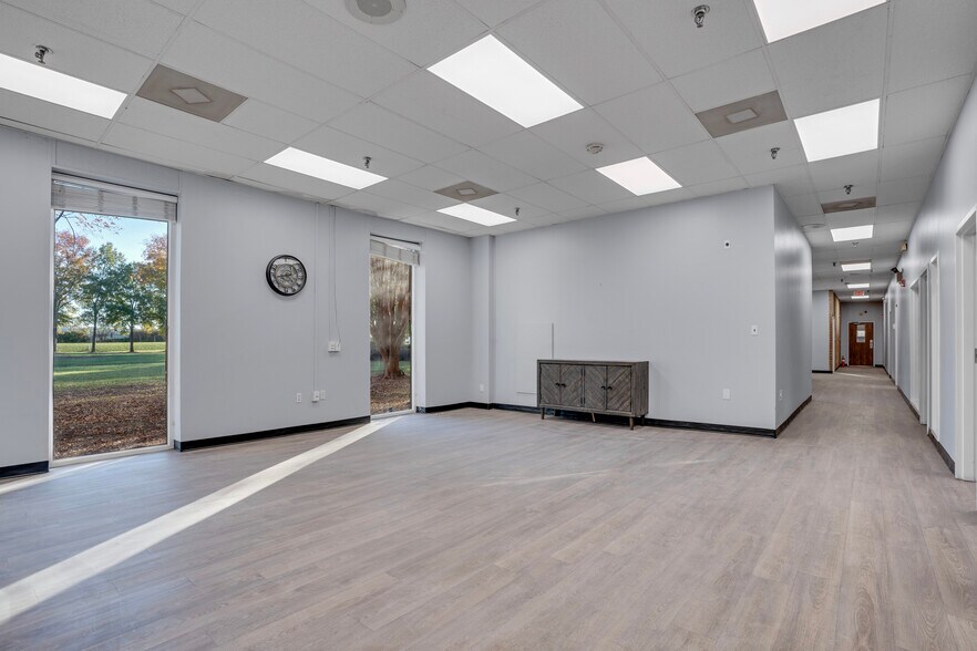 More Photos Of 3400 Westinghouse Blvd, Charlotte Manufacturing For Lease