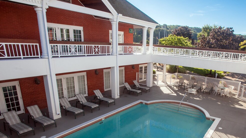 More Photos Of 1 American Wharf, Norwich Marina For Sale