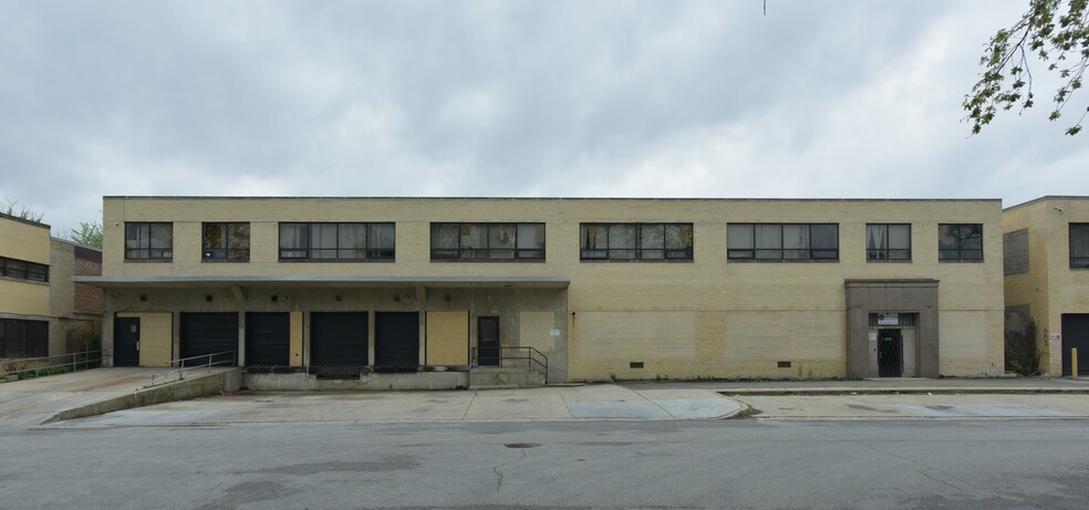 Primary Photo Of 3500 N Kostner Ave, Chicago Manufacturing For Sale