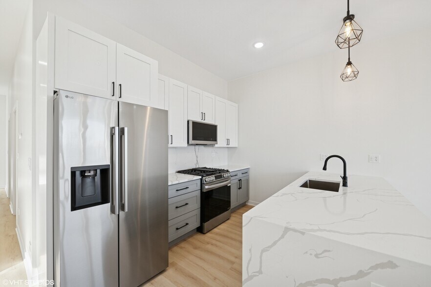 More Photos Of 3616 W Polk St, Chicago Apartments For Sale