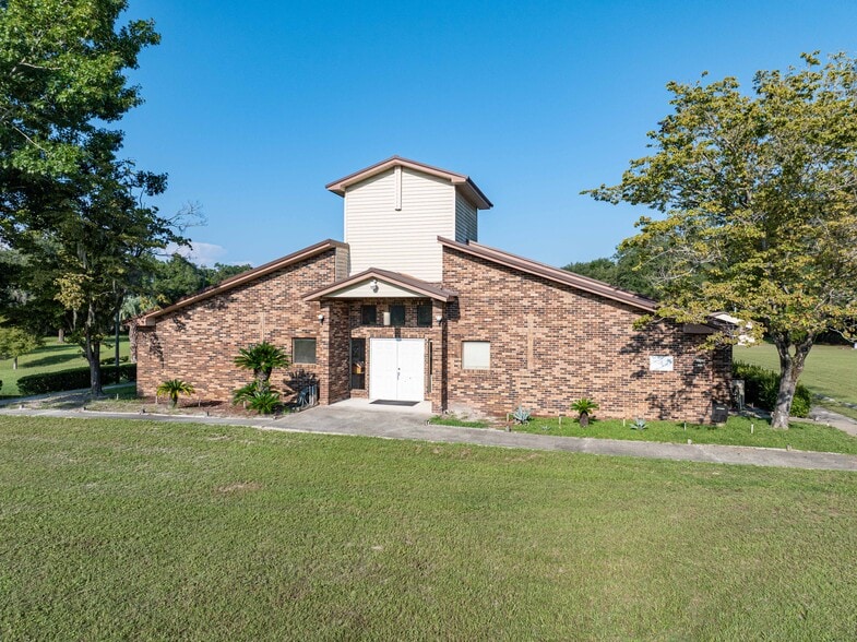 Primary Photo Of 5056 FL-47, Lake City Specialty For Sale