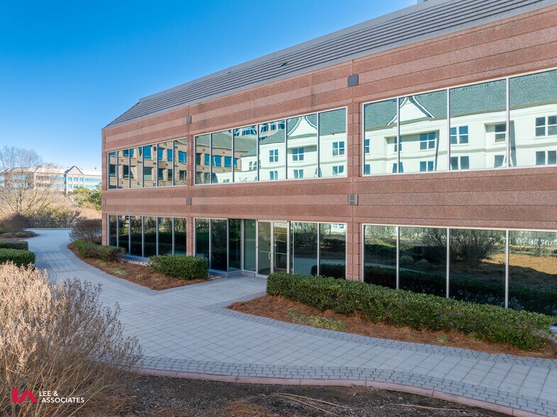 More Photos Of 2200 Lake Blvd NE, Atlanta Office For Sale