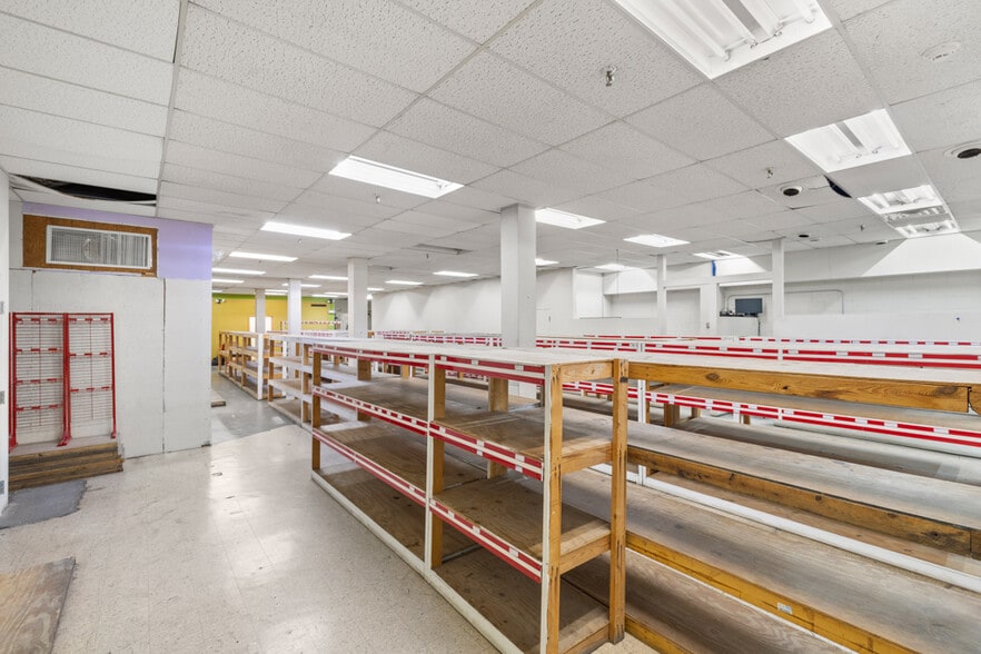 Primary Photo Of 120 S Main St, Lancaster Warehouse For Lease