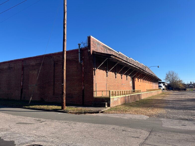 More Photos Of 100 West St, Oxford Warehouse For Sale