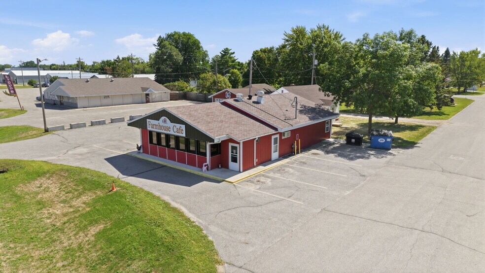 More Photos Of 409 US-71 W, Clarissa Restaurant For Sale