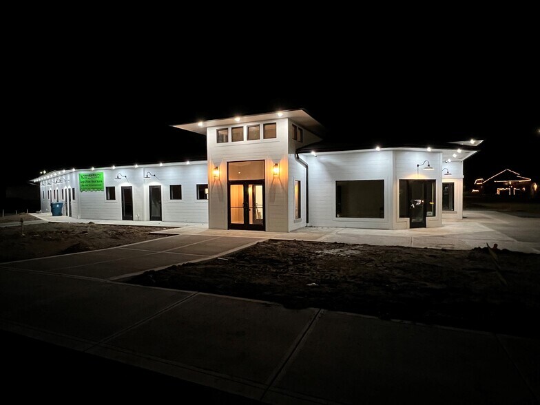 More Photos Of 200 S Pendleton Ave, Pendleton General Retail For Sale