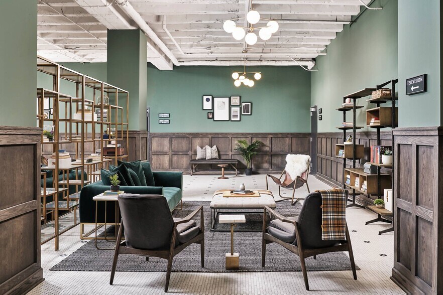 More Photos Of 5200 N Sheridan Rd, Chicago Apartments For Lease