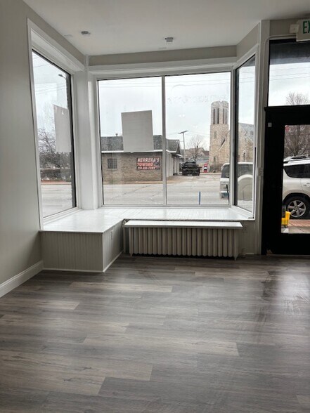 More Photos Of 1828 Indianapolis Blvd, Whiting Apartments For Lease