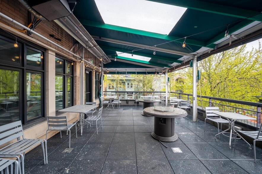 More Photos Of 1011 Harris Ave, Bellingham Restaurant For Sale