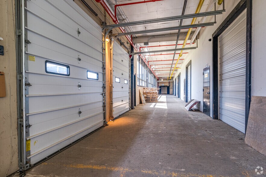More Photos Of 101 Alexander Ave, Pompton Plains Warehouse For Lease