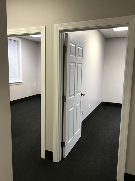 More Photos Of 9568 Kings Charter Dr, Ashland Loft Creative Space For Lease