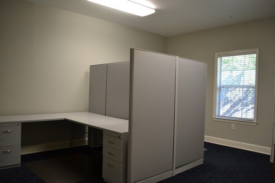 More Photos Of 2418 Mill Creek Ln, Tallahassee Office For Lease