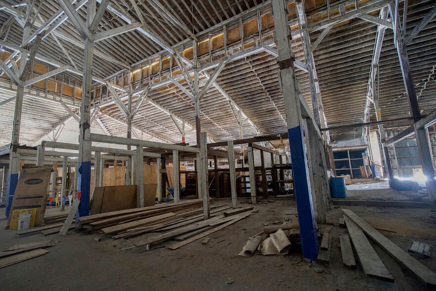 More Photos Of 221 S Walnut Ave, Sidney Warehouse For Sale