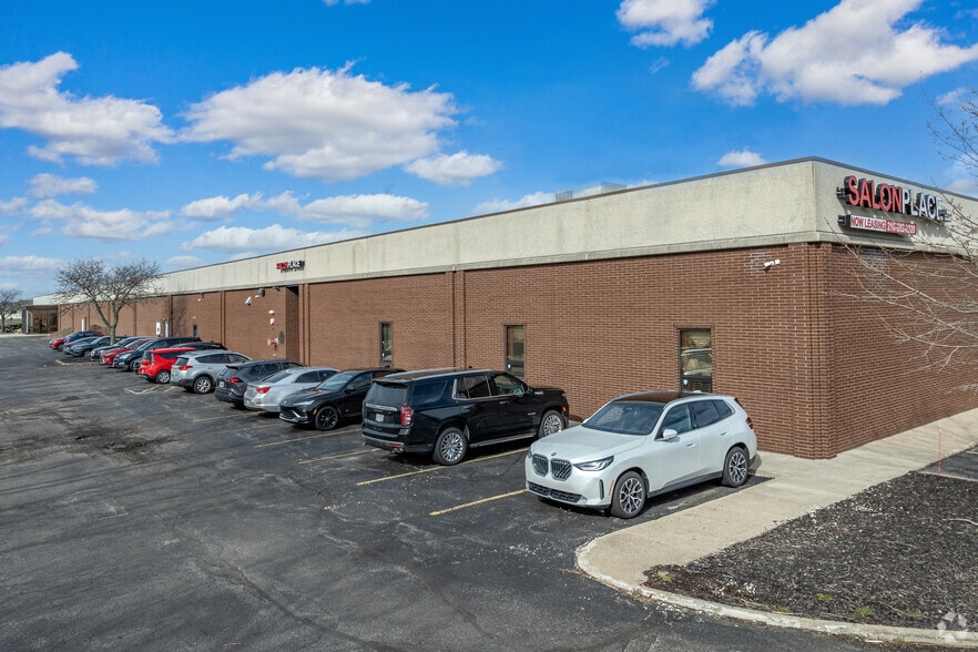 More Photos Of 23533 Mercantile Rd, Beachwood Showroom For Lease