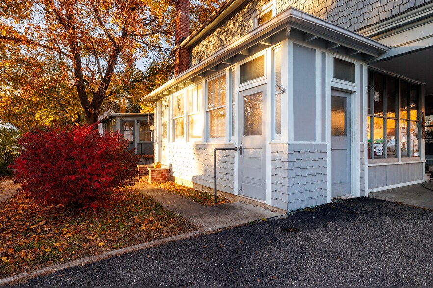 More Photos Of 163 Front St, Housatonic General Retail For Sale