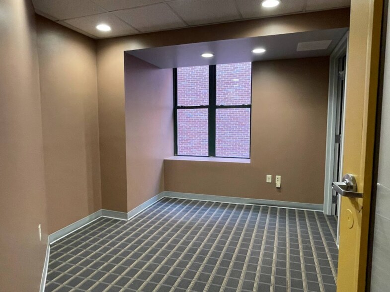 More Photos Of 400 Westminster St, Providence Coworking Space