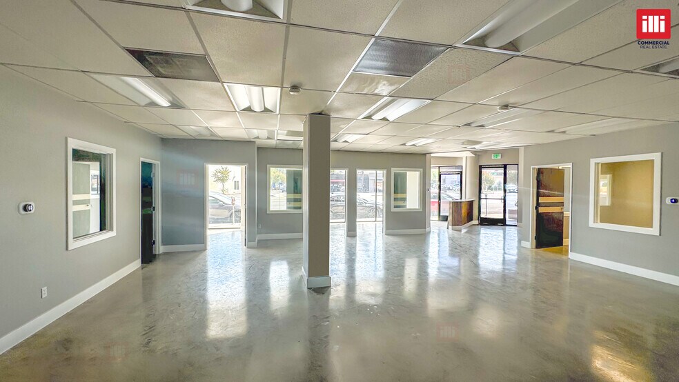 More Photos Of 22837 Ventura Blvd, Woodland Hills Office For Lease