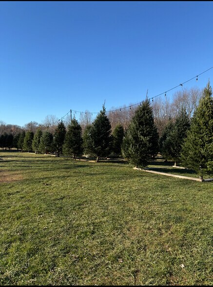 More Photos Of 177 Stillwell Rd, Holmdel General Retail For Sale