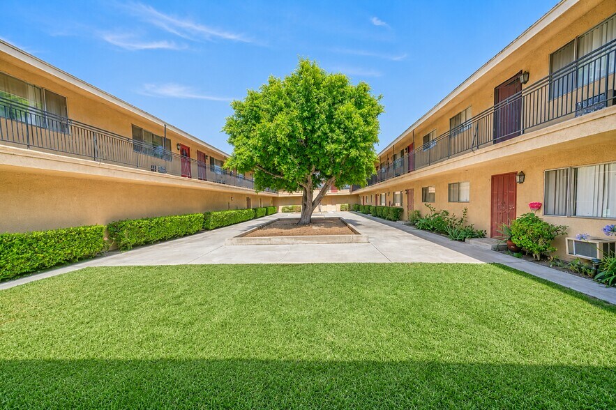 More Photos Of 383 Orchid Ln, Pomona Apartments For Sale