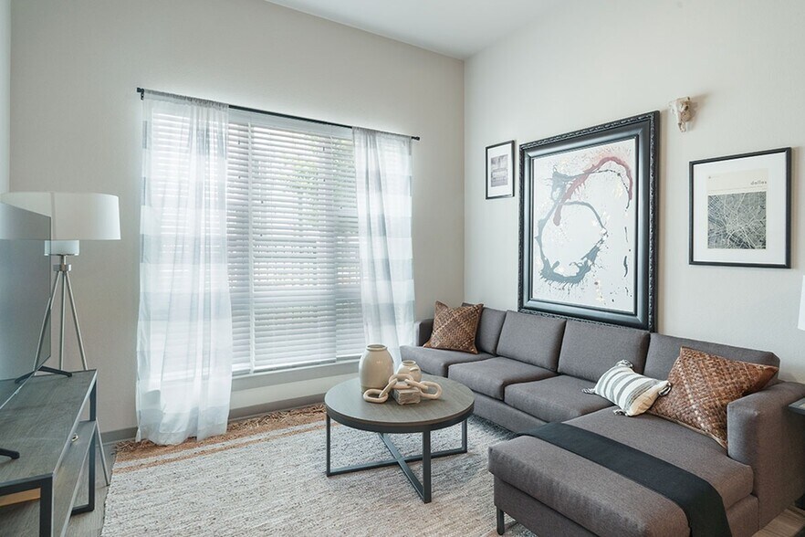 More Photos Of 3000 Northside Blvd, Richardson Multifamily For Sale