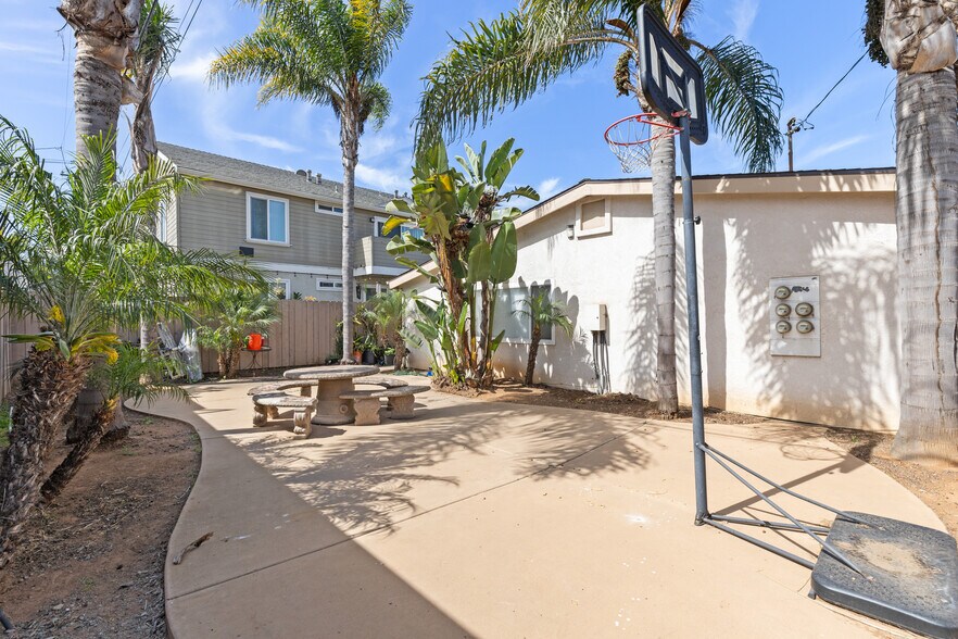 More Photos Of 739-747 Florida Street, Imperial Beach Apartments For Sale