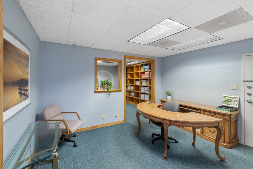 More Photos Of 4550 kearny villa Rd, San Diego Office For Sale