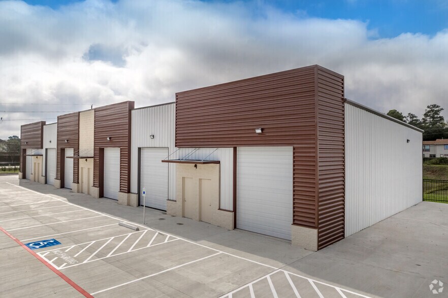 More Photos Of 8028 Dowdell Rd, Tomball Unknown For Lease