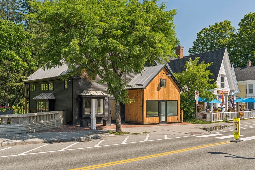 More Photos Of 26 Central St, Woodstock General Retail For Sale