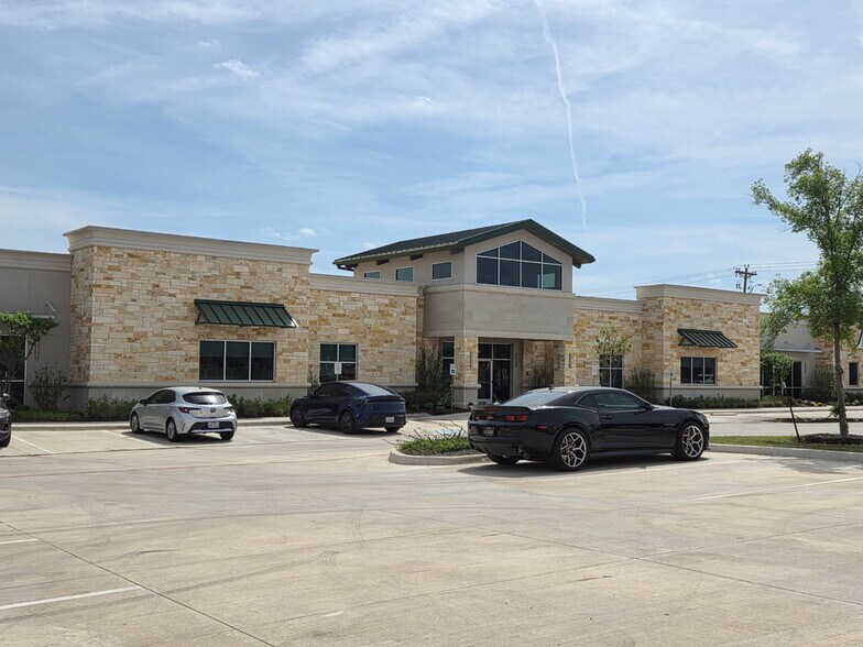 More Photos Of 1807 Keller Pky, Keller Office For Lease