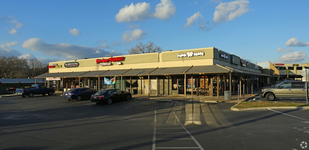 More Photos Of 730 W Stassney Ln, Austin Unknown For Lease
