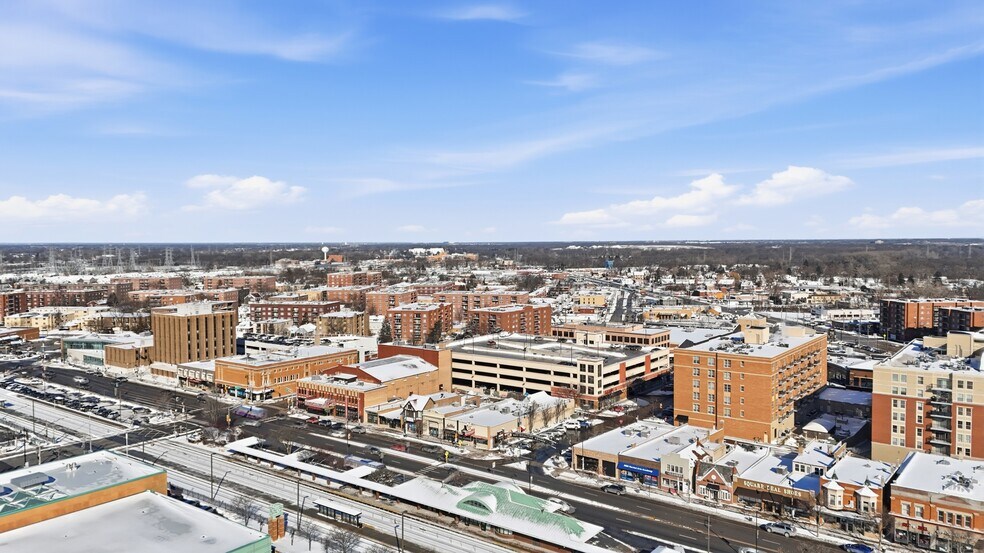 More Photos Of 1461 Market St, Des Plaines Parking Garage For Sale
