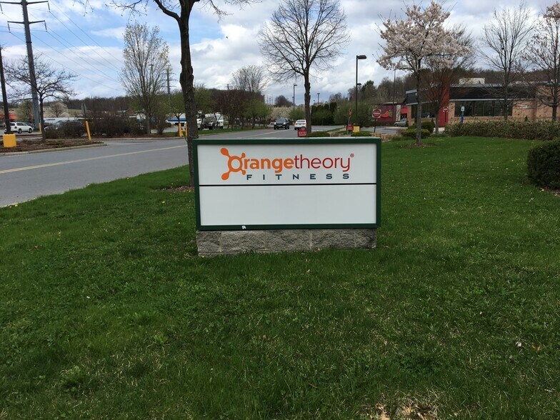 More Photos Of 215 Larkin Dr, Monroe Freestanding For Lease