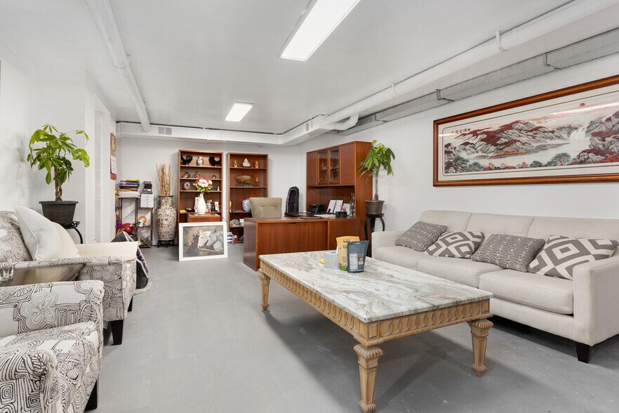 More Photos Of 2926 Mountain Rd, Pasadena Storefront Retail Office For Sale