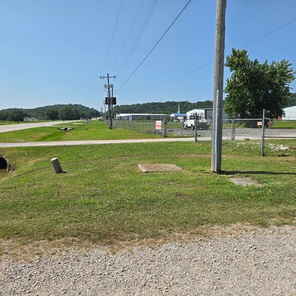 More Photos Of 2992 N Hwy 167, Catoosa Office For Sale
