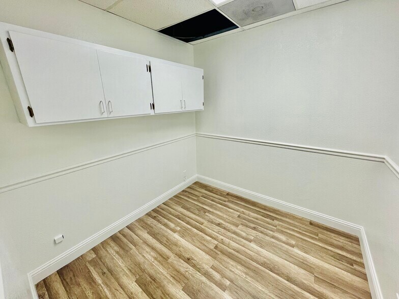 More Photos Of 2425 California St, Mountain View Unknown For Lease